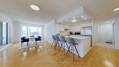 Photo 15 at 1609 - 909 Bay Street, Bay Street Corridor, Toronto