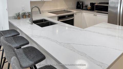 Photo 17 at 1609 - 909 Bay Street, Bay Street Corridor, Toronto