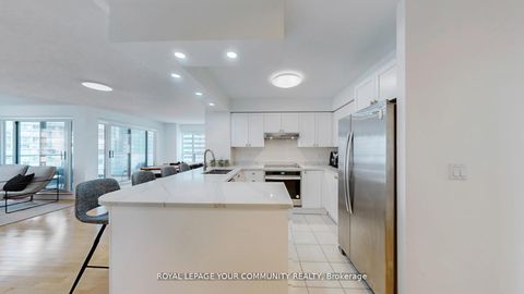 Photo 19 at 1609 - 909 Bay Street, Bay Street Corridor, Toronto