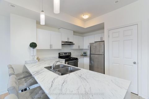 Photo 7 at 1704 - 2420 Baronwood Drive, WM Westmount, Oakville