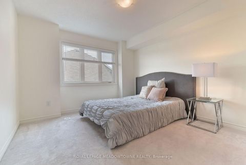 Photo 11 at 1704 - 2420 Baronwood Drive, WM Westmount, Oakville