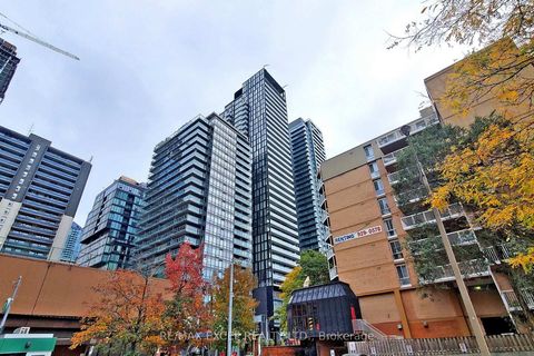Photo 3 at 703 - 28 Wellesley Street E, Yonge Corridor, Toronto