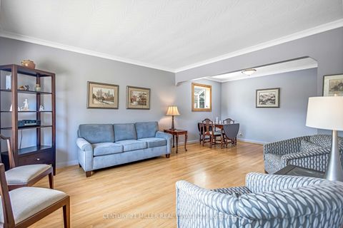 Photo 3 at 44 Shier Drive, Woburn, Toronto