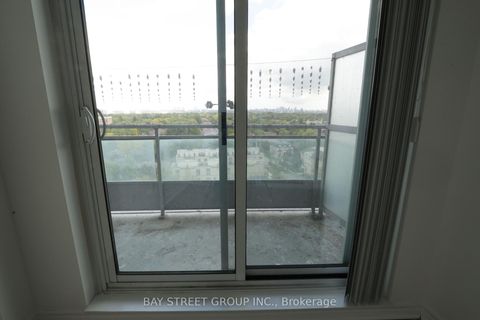 Photo 8 at 1101 - 18 Holmes Avenue, Willowdale East, Toronto