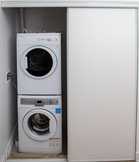 Photo 6 at 1407 - 128 Fairview Mall Drive, Don Valley Village, Toronto