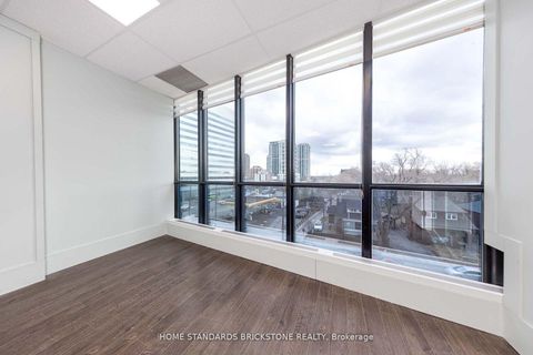 Photo 4 at 334 - 4750 Yonge Street, Westgate, Toronto