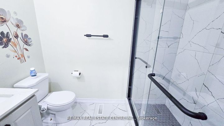 Photo 15 at 131 Seahorse Avenue, Madoc, Brampton