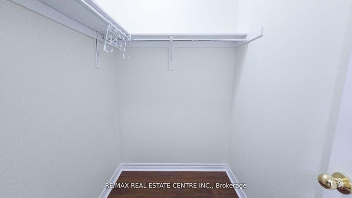 Photo 18 at 131 Seahorse Avenue, Madoc, Brampton