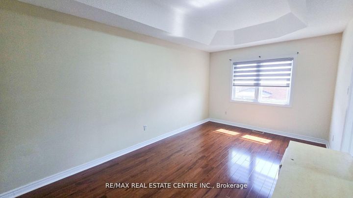 Photo 20 at 131 Seahorse Avenue, Madoc, Brampton