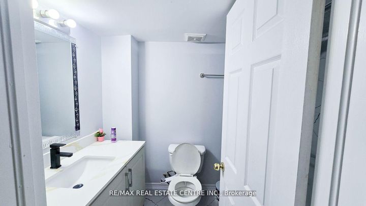 Photo 31 at 131 Seahorse Avenue, Madoc, Brampton