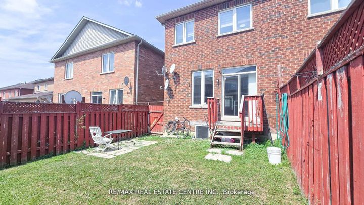 Photo 35 at 131 Seahorse Avenue, Madoc, Brampton