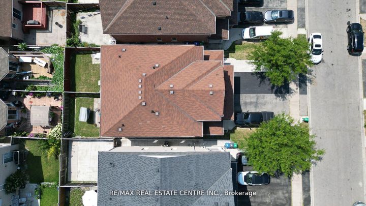 Photo 37 at 131 Seahorse Avenue, Madoc, Brampton