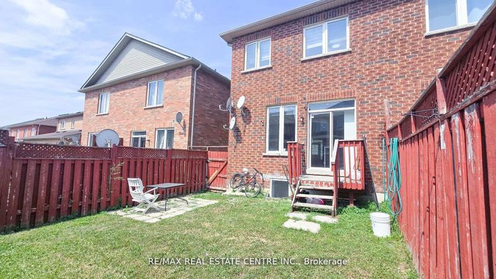 Photo 38 at 131 Seahorse Avenue, Madoc, Brampton