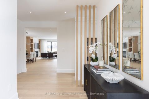 Photo 6 at 540 Patricia Drive, WO West, Oakville