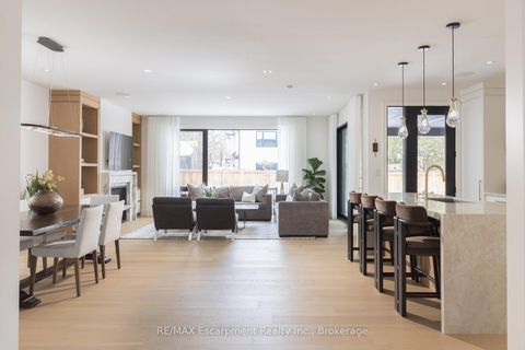 Photo 7 at 540 Patricia Drive, WO West, Oakville