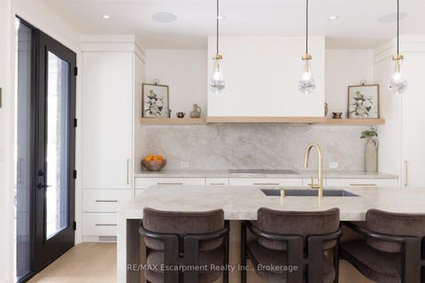 Photo 9 at 540 Patricia Drive, WO West, Oakville