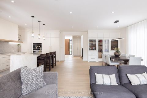 Photo 15 at 540 Patricia Drive, WO West, Oakville