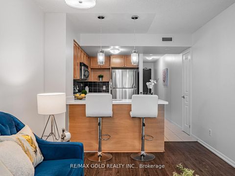 Photo 6 at 906 - 18 Yonge Street, Waterfront Communities C1, Toronto