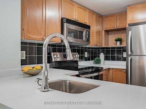 Photo 7 at 906 - 18 Yonge Street, Waterfront Communities C1, Toronto