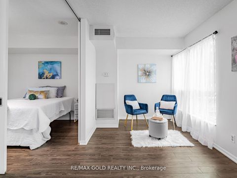 Photo 10 at 906 - 18 Yonge Street, Waterfront Communities C1, Toronto