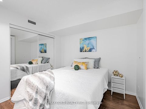 Photo 12 at 906 - 18 Yonge Street, Waterfront Communities C1, Toronto