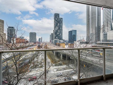 Photo 19 at 906 - 18 Yonge Street, Waterfront Communities C1, Toronto