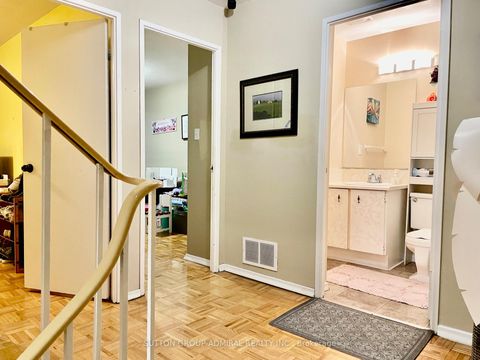 Photo 10 at 14 - 23 Four Winds Drive, York University Heights, Toronto