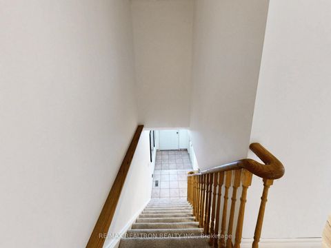 Photo 21 at 30 Eagleview Crescent, Steeles, Toronto