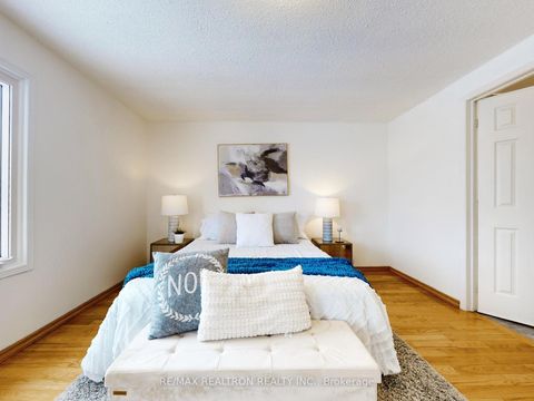 Photo 25 at 30 Eagleview Crescent, Steeles, Toronto