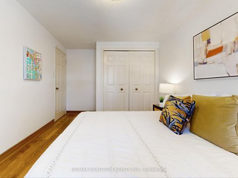 Photo 29 at 30 Eagleview Crescent, Steeles, Toronto