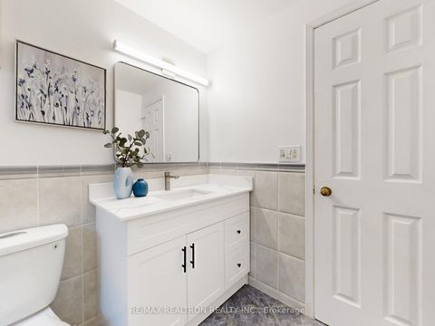 Photo 35 at 30 Eagleview Crescent, Steeles, Toronto