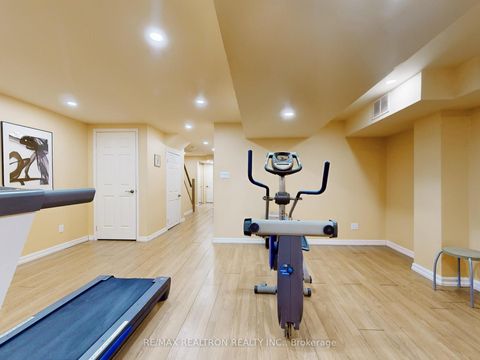 Photo 38 at 30 Eagleview Crescent, Steeles, Toronto