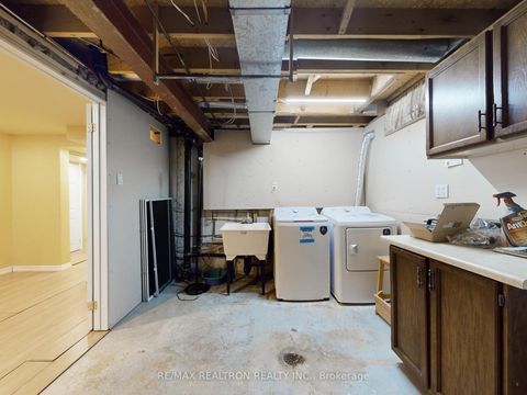 Photo 40 at 30 Eagleview Crescent, Steeles, Toronto