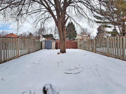 Photo 43 at 30 Eagleview Crescent, Steeles, Toronto