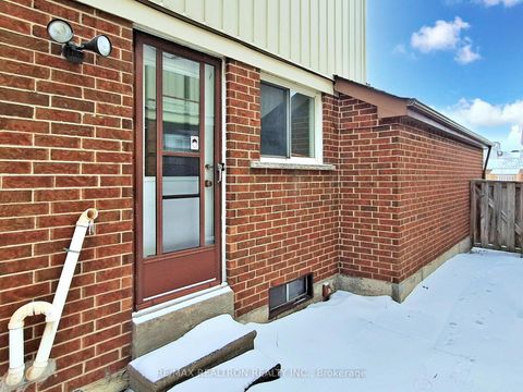 Photo 44 at 30 Eagleview Crescent, Steeles, Toronto