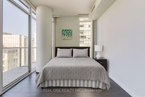 Photo 5 at 2007 - 126 Simcoe Street, Waterfront Communities C1, Toronto