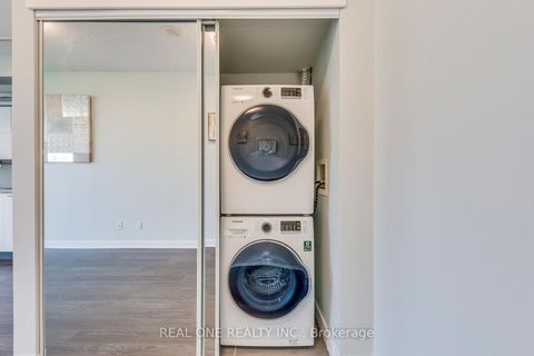 Photo 13 at 2007 - 126 Simcoe Street, Waterfront Communities C1, Toronto