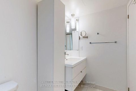 Photo 19 at 2505 - 9 Valhalla Inn Road, City Centre West, Toronto