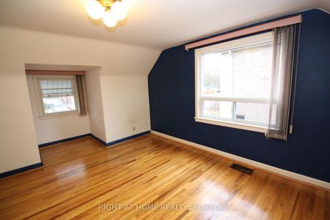 Photo 8 at 123 Ashbourne Drive, City Centre West, Toronto