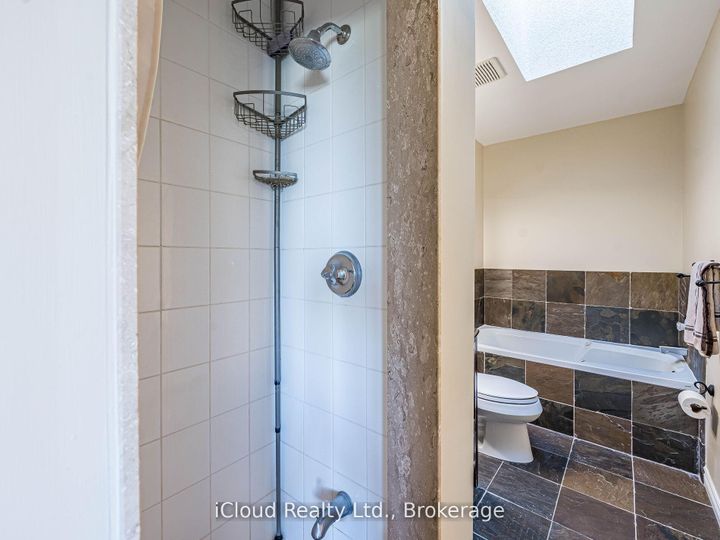 Photo 24 at 16 - 1100 Queens Avenue, CP College Park, Oakville