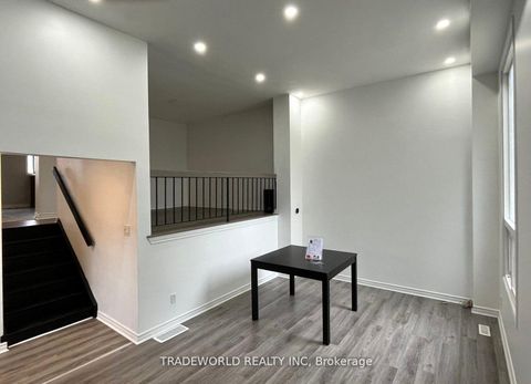 Photo 4 at 7465 Bybrook Drive, Malton, Mississauga