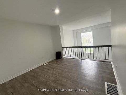 Photo 8 at 7465 Bybrook Drive, Malton, Mississauga