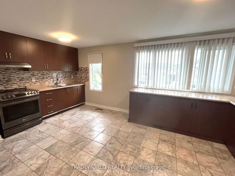 Photo 10 at 7465 Bybrook Drive, Malton, Mississauga