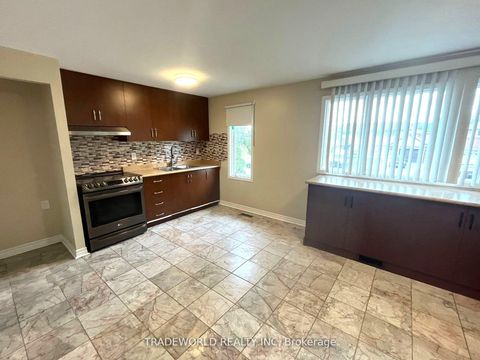 Photo 12 at 7465 Bybrook Drive, Malton, Mississauga