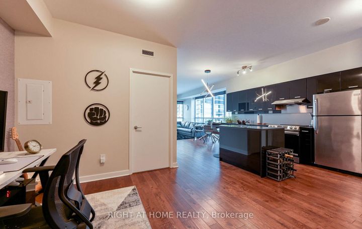 Photo 13 at Ph06 - 19 Singer Court, Bayview Village, Toronto