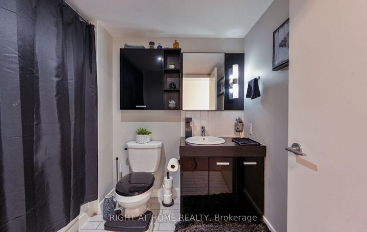 Photo 32 at Ph06 - 19 Singer Court, Bayview Village, Toronto