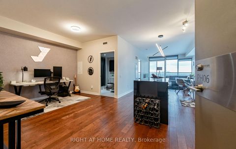Photo 6 at Ph06 - 19 Singer Court, Bayview Village, Toronto