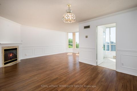 Photo 13 at 629 - 10 Guildwood Parkway, Guildwood, Toronto