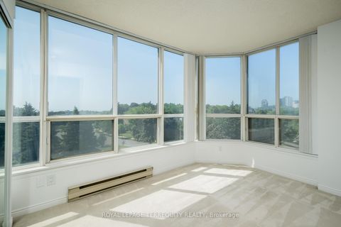 Photo 16 at 629 - 10 Guildwood Parkway, Guildwood, Toronto