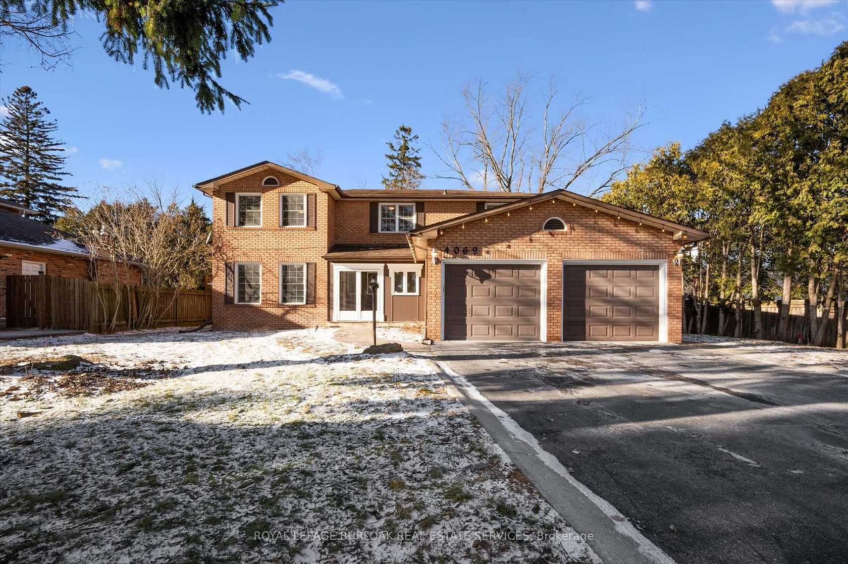 4069 Lakeshore Road, Shoreacres, Burlington by Loree Meneguzzi Real Estate 4069 Lakeshore Road, Shoreacres, Burlington